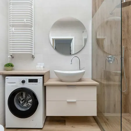 Cosy In Near The River With Parking And Balcony By Renters Апартаменти