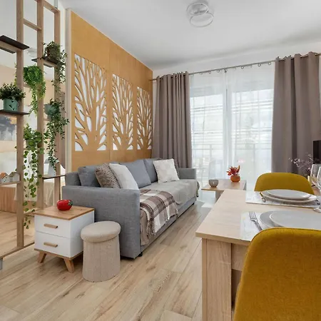 Cosy In Near The River With Parking And Balcony By Renters *