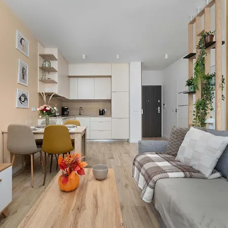 Cosy In Near The River With Parking And Balcony By Renters *